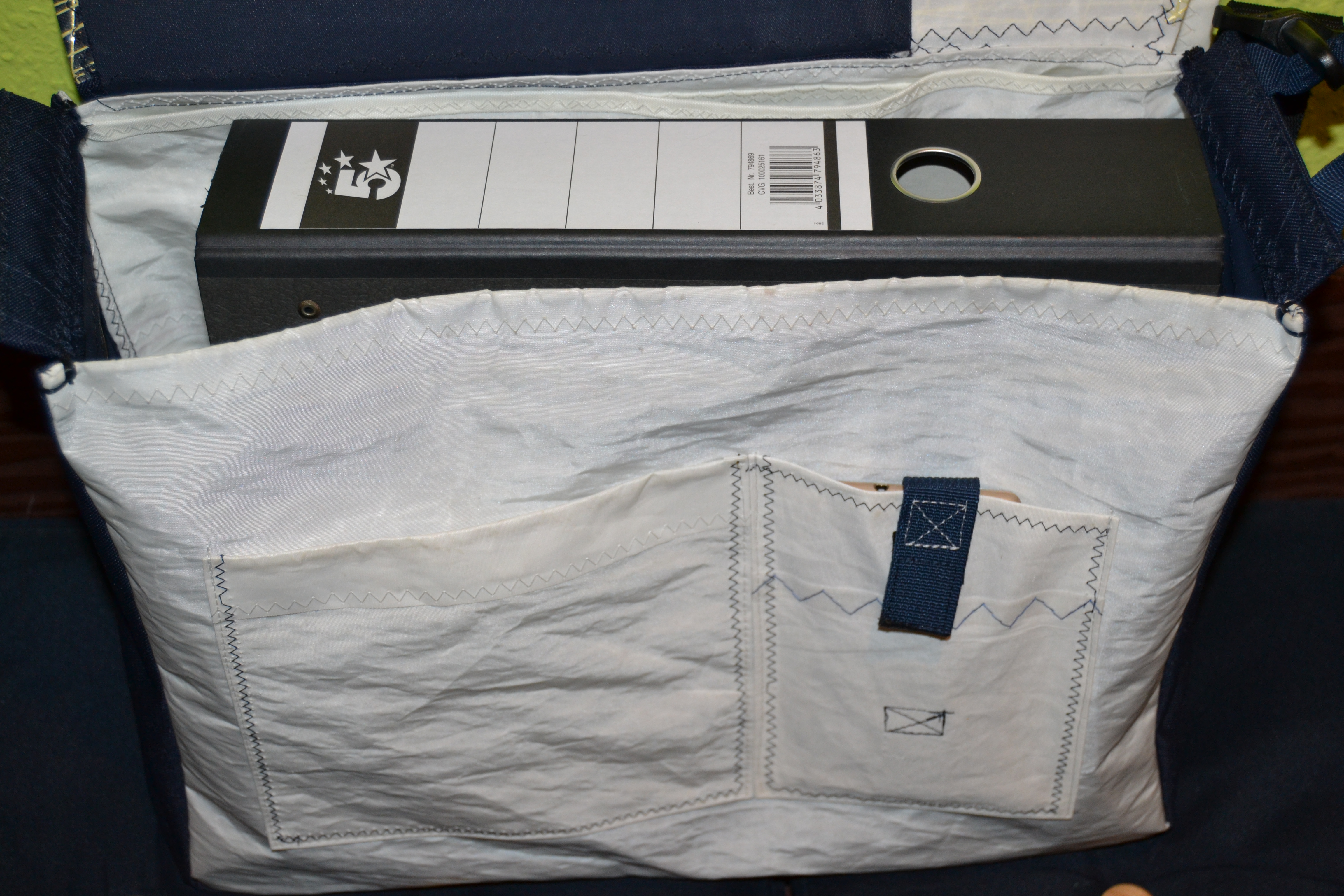 Messengerbag innen, vorn